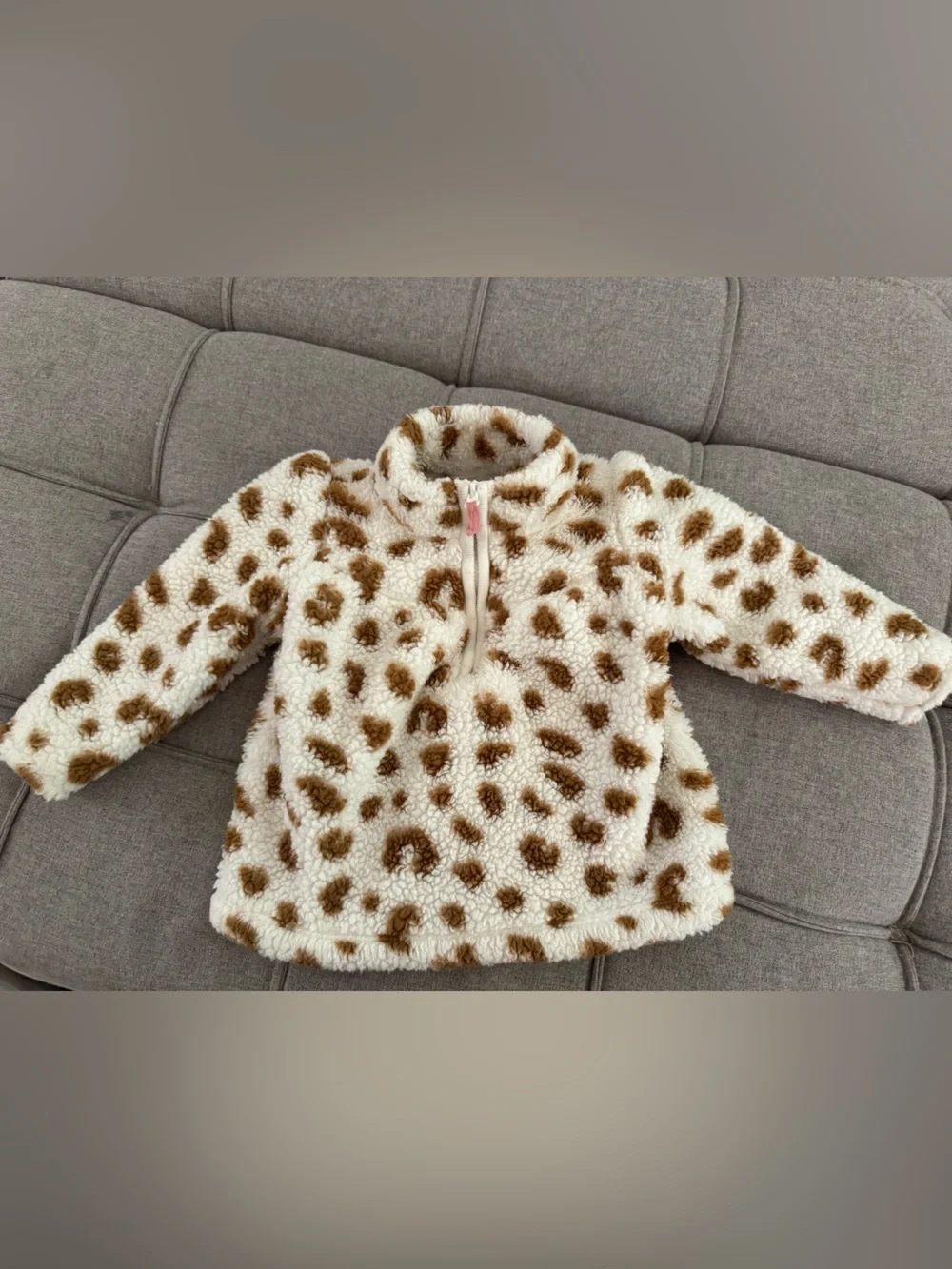 Carter’s baby girl Cream & Brown Leopard giraffe Sherpa Pullover quarter zip